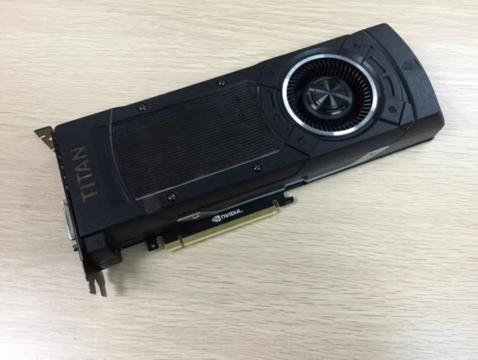 1PCS NVIDIA Geforce GTX Titan X 12GB GDDR5X PCIe Graphics Card