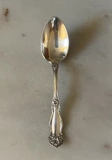 ARBUTUS 1908 DEMITASSE SPOON BY WM ROGERS & SON SILVERPLATE 4 1/4 INCHES LONG