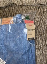 Levi's Women's High Waisted Straight Denim Jeans Size 32 x 29 NWT A0092-0010