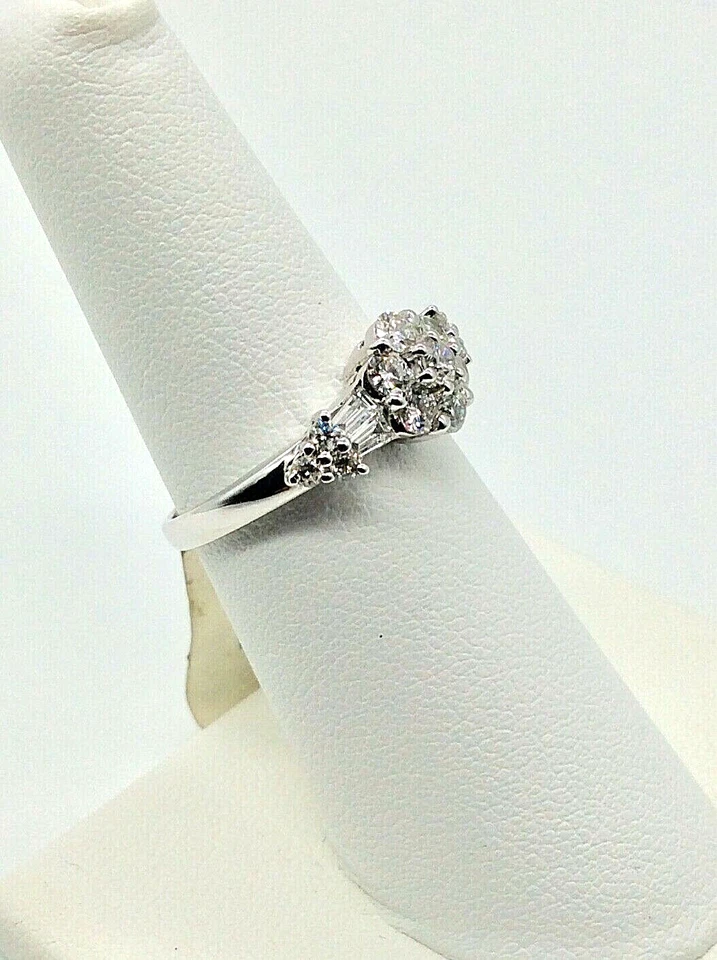 Anillo de cóctel natural excelente grado VVS1 diamantes sólido oro blanco de 18 k para damas Foto 3 de 4