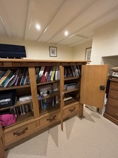 Solid Oak Cabinet 197x148x47