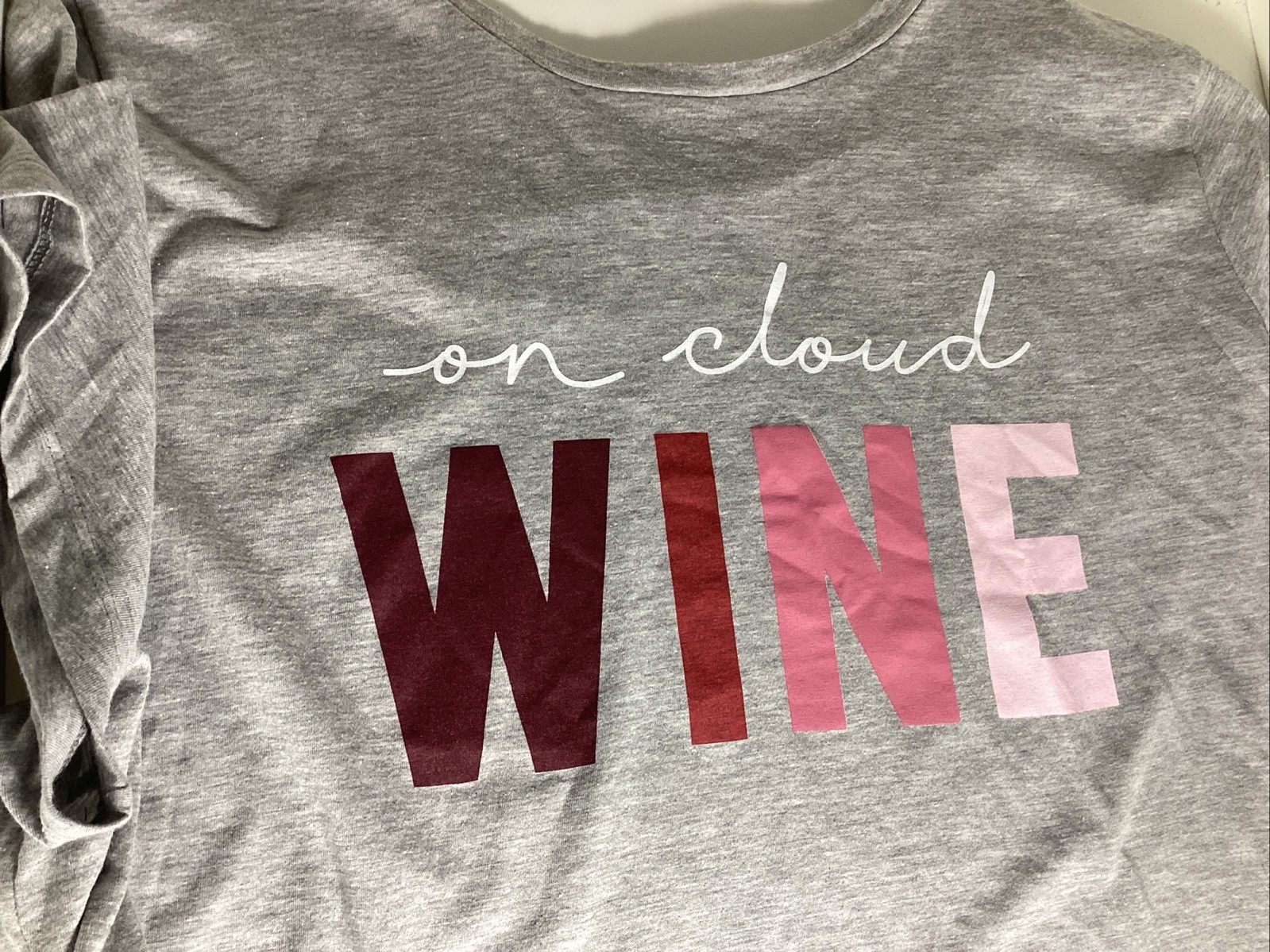 Women’s Short Sleeve T-shirt Made By Awake XXL ,  On Cloud Wine