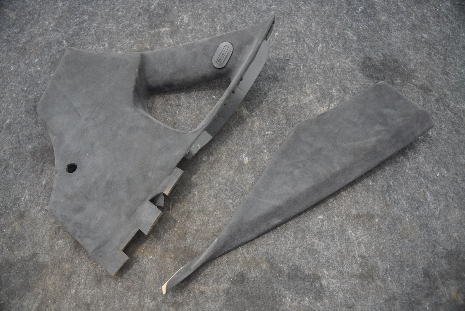 Set Rear Right C Pillar Cover Trim Panel 670013360 Maserati Quattroporte M156