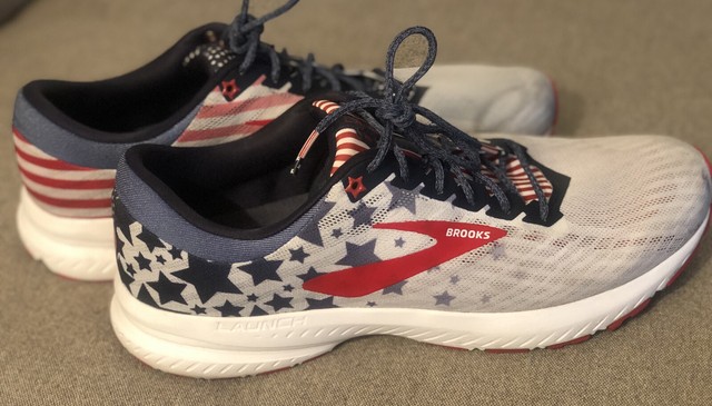 brooks red white blue running shoes