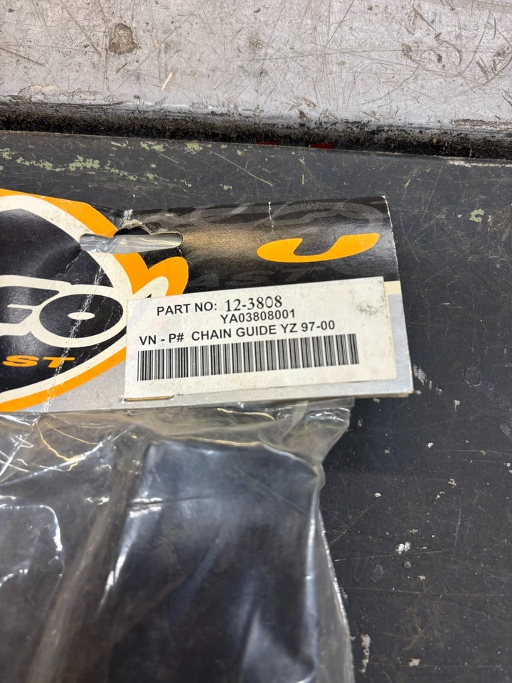 Chain Guide - For Yamaha YZ125/250 YZ250F/400F/426F/450F Black YA03808001 RW7149 - Image 2 of 2