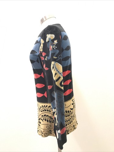 Maglione donna Custo Barcelona Saluti da Tijuana nero stampa - Foto 4 di 5