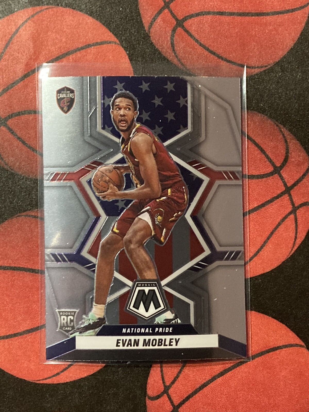 2021-22 Panini Mosaic Basketball Evan Mobley NATIONAL PRIDE RC #258