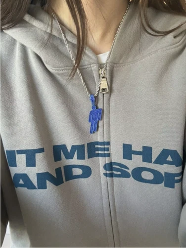 Billie Eilish inspirierte blaue Blohsh Halskette Legierung Christmas Gift - Bild 3 von 5