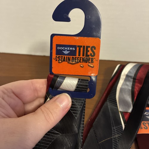 Dockers Herren Krawatte geometrisch Fleckschutz neu mit Etikett - Bild 3 von 9
