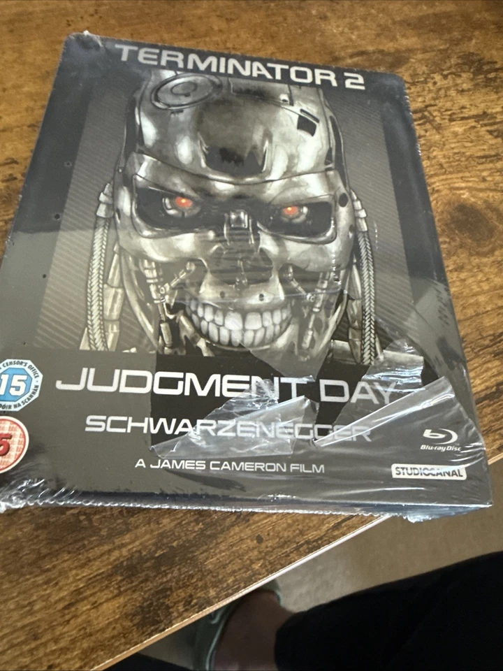 TERMINATOR 2 : JUDGMENT DAY - UK EXCLUSIVE BLU RAY STEELBOOK NEW - Image 3 of 3