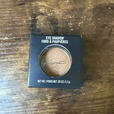 MAC Frost Eye Shadow Shade in AMBER LIGHTS FR...
