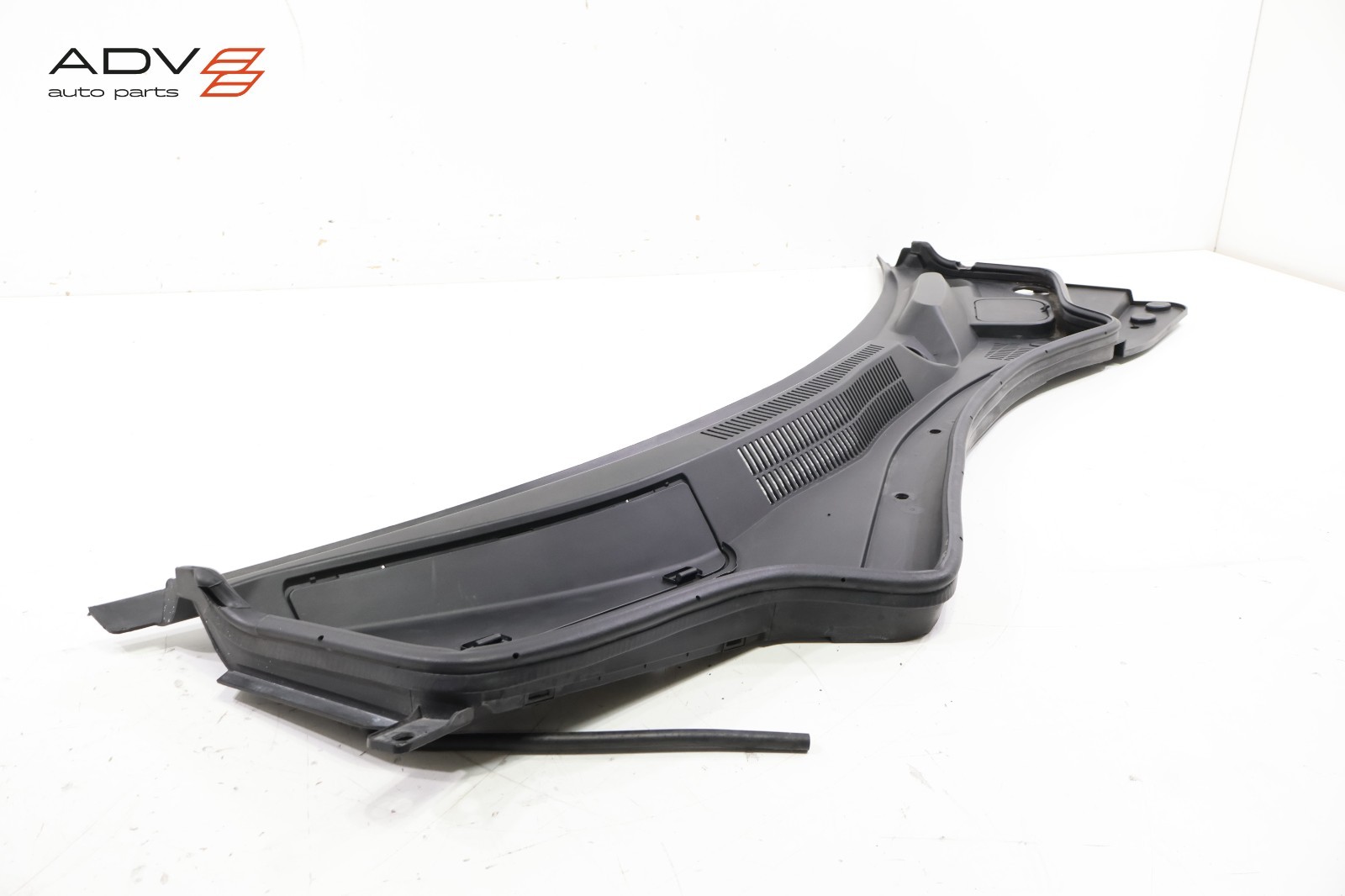 2014 - 2020 MASERATI GHIBLI WINDSHIELD WIPER COWL COVER PANEL GRILLE OEM