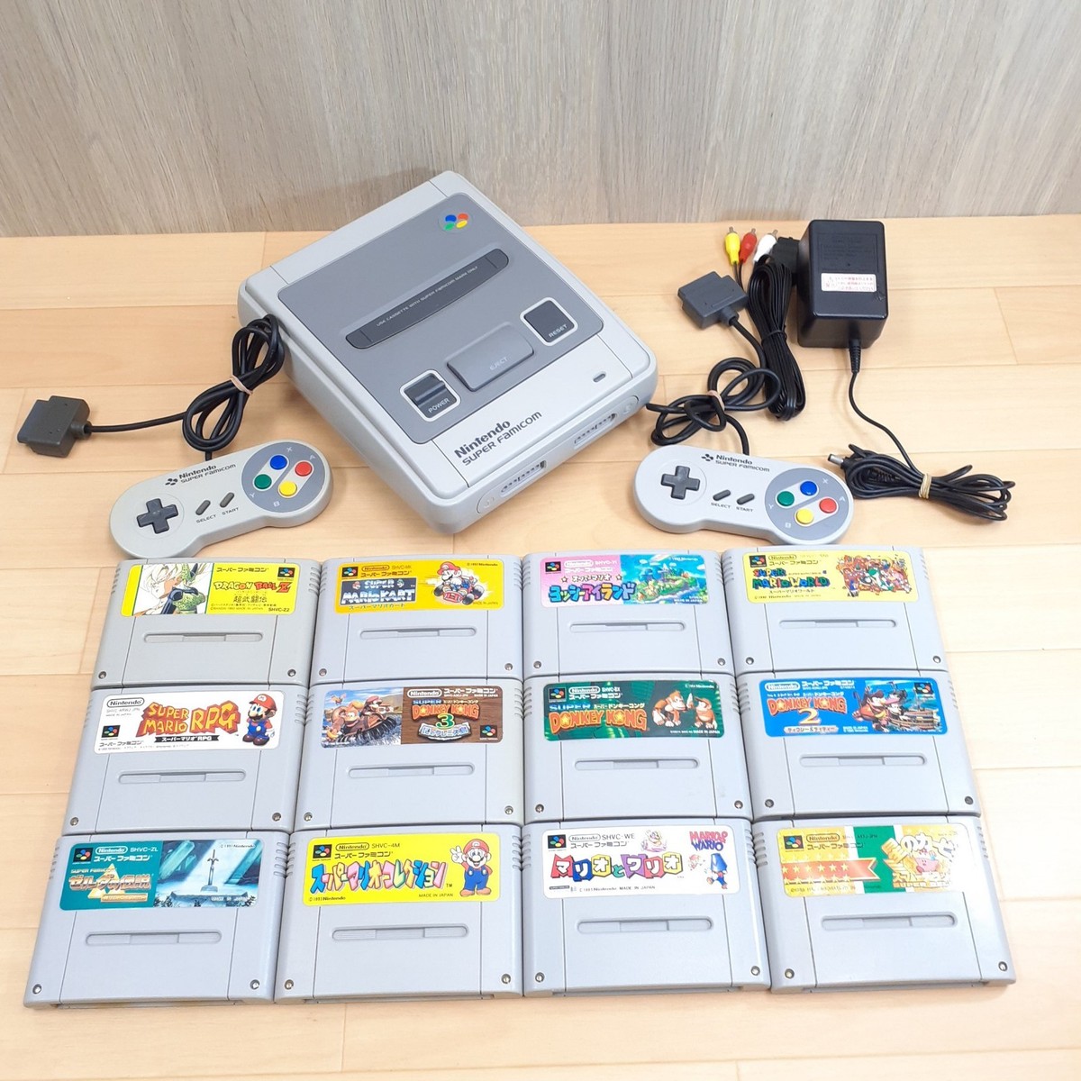 Nintendo Super Famicom Console Bundle 12 games 2 controllers
