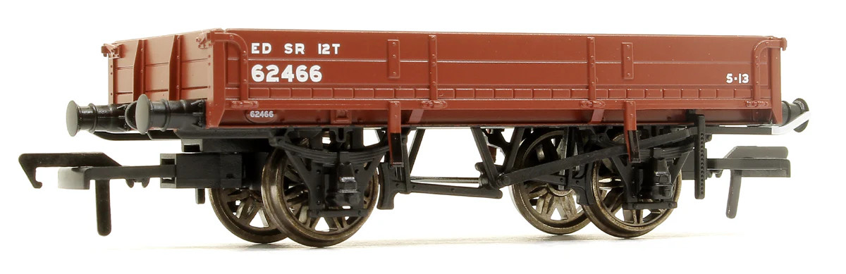 Rapido Trains UK 928007 SECR Dia. 1744 2 plank No. 62466, SR red oxide (late)
