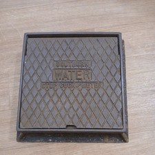 Mains Water Stop Cock Meter Stop Tap Cast Iron Cover 9" x 9" x 3 1/4"