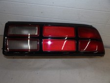 Chevy Cavalier 1988-1990 4dr Sedan Rh Taillight Assembly Passenger Side Lamp Oem