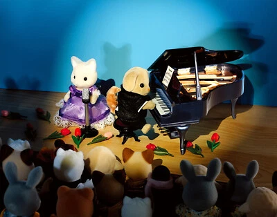 Sylvanian Families Calico Critters Stage Performers Ballroom Set