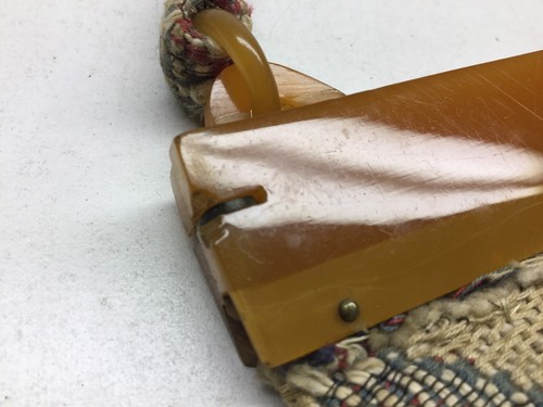 Vintage Tapestry Fabric Purse With Unusual Folding Bakelite Frame - Picture 3 of 10