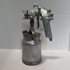Devilbiss Jga 502 Paint Spray Gun With Sharpe Can And 30 Nozzle Devilbiss Jga 502 Paint Spray Gun With Sharpe Can And 30 Nozzle