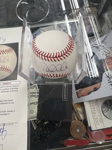 Derek Jeter Signed Autographed American League Baseball Ball JSA LOA