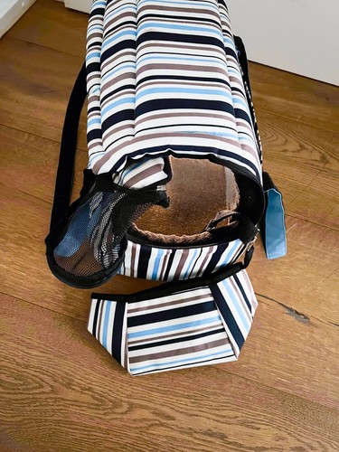 Hundetragetasche für einen kleinen Hund