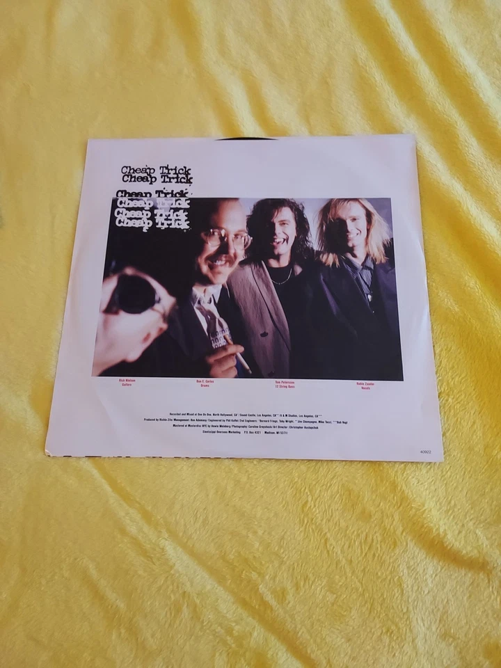 Cheap Trick Lap of Luxury Vinyl LP 1988 CBS Records MINT 1ST PRESSING Hype Stkr - Image 3 of 4