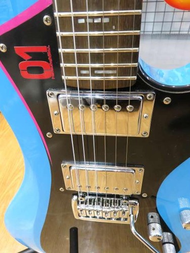 Guitarra Eléctrica GRASS ROOT G-STREAM-MIKU Hatsune Miku Modelo Signature - Imagen 2 de 12