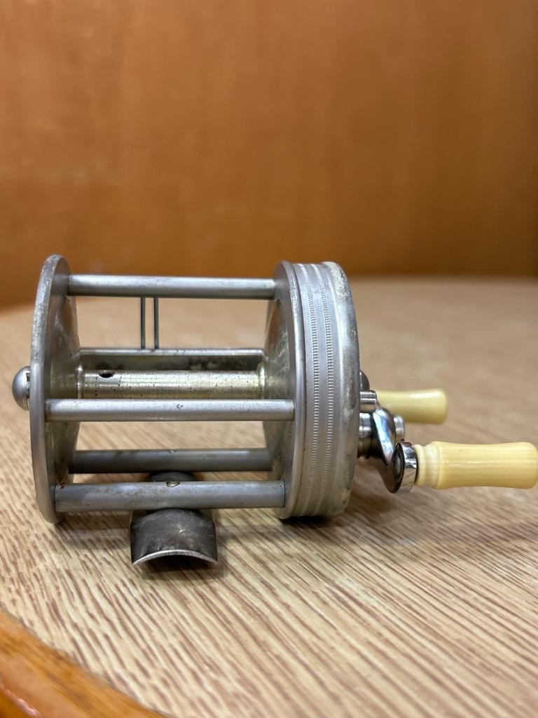 JAMES HEDDON’S SONS DOWAGIAC MICH 3-35 James Heddon S Sons Dowagiac Mich 3-35 Vintage Fishing Reel