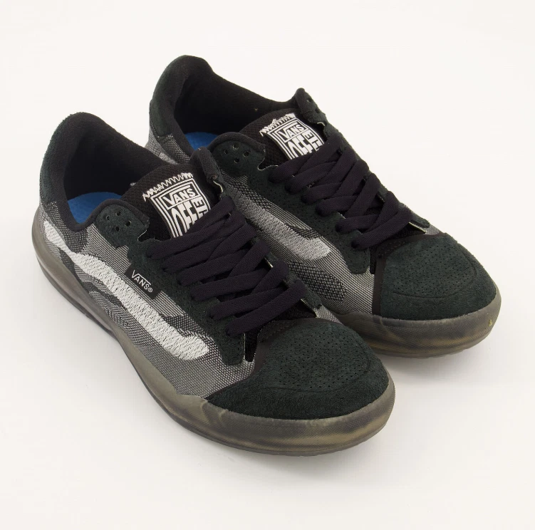 NUOVE E ORIGINALI Scarpe da ginnastica VANS Ultimatewaffle Track da uomo Taglia UK 7