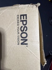 Epson PowerLite 520 LCD Projector 2700 Lumens HDMI