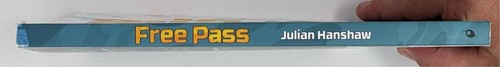 Freier Pass von Julian Hanshaw laminiertes Taschenbuch/Softback NEU - schneller Versand! - Bild 2 von 8