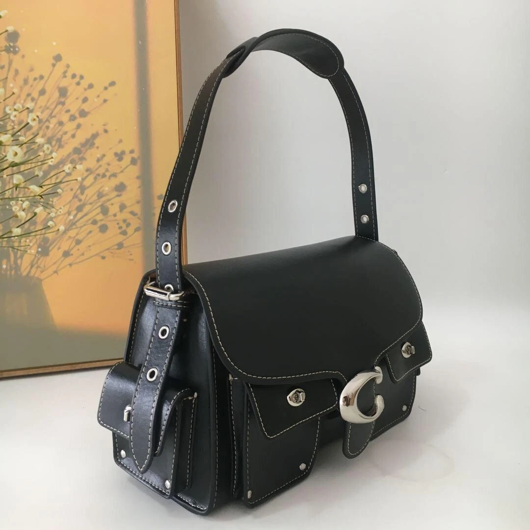 Borsa a tracolla Coach Cargo Turnlock Soft Tabby CU124 in pelle nera outlet nuova