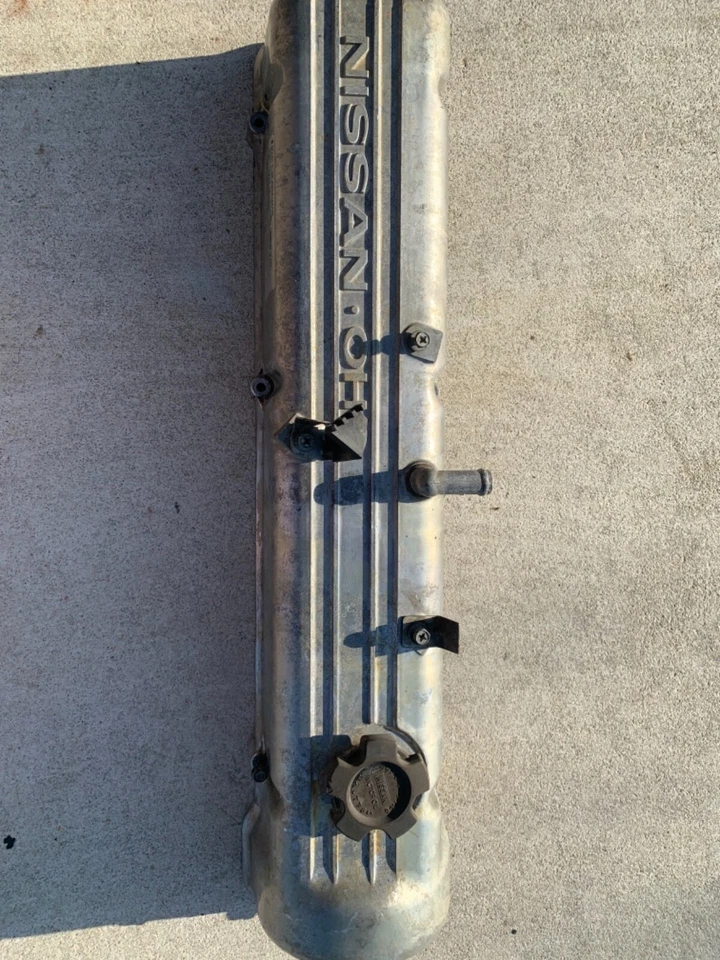 Cubierta de válvula de culata Datsun 280ZX L28 1979-1983 OEM Foto 2 de 2