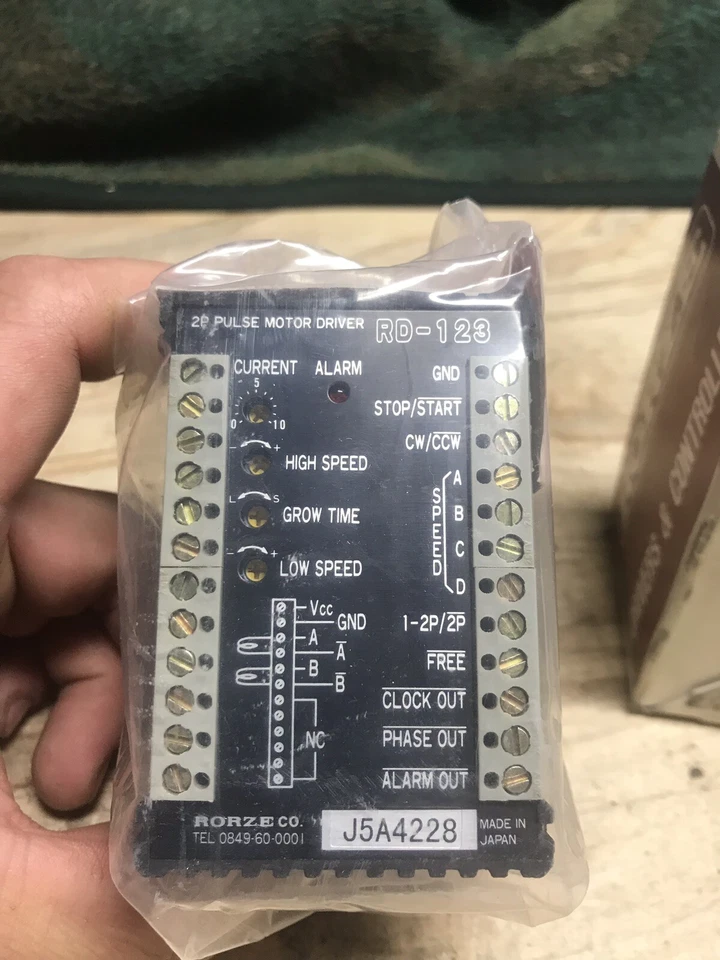 Rorze Rd-123 2 Phase 2p Pulse Motor Driver RD123 - Image 3 of 4