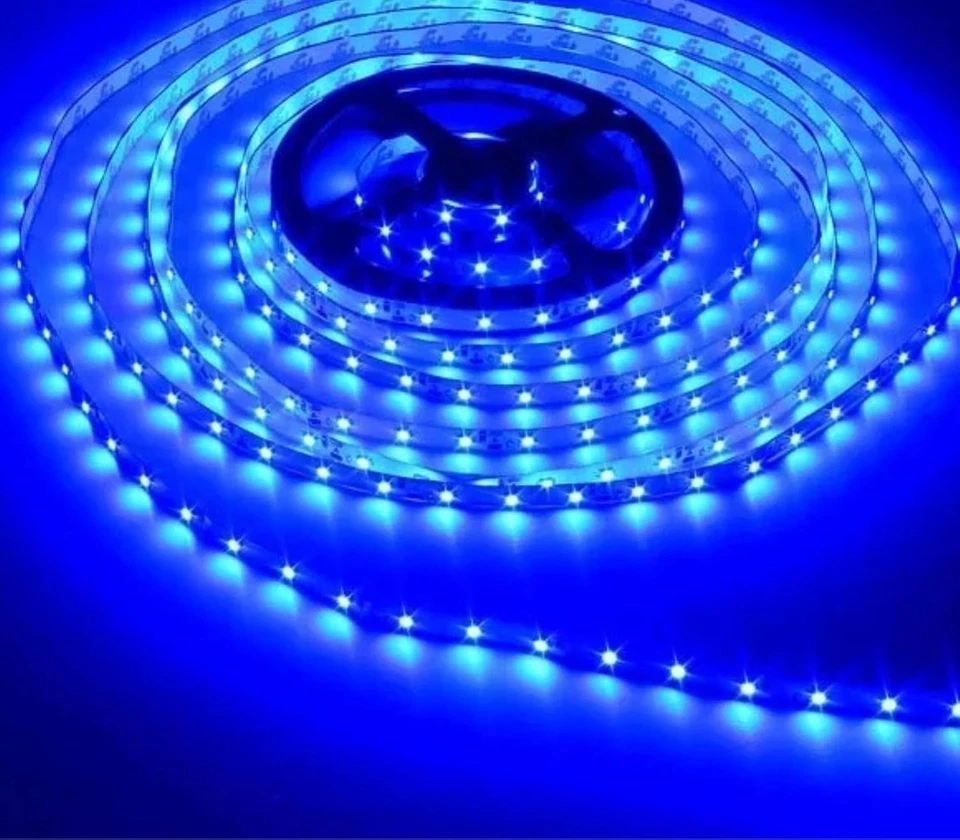 Striscia Led 220V Luce Blu 5Mt 8W 24V Autoadesiva Telecomando Interruttore - Immagine 3 di 4