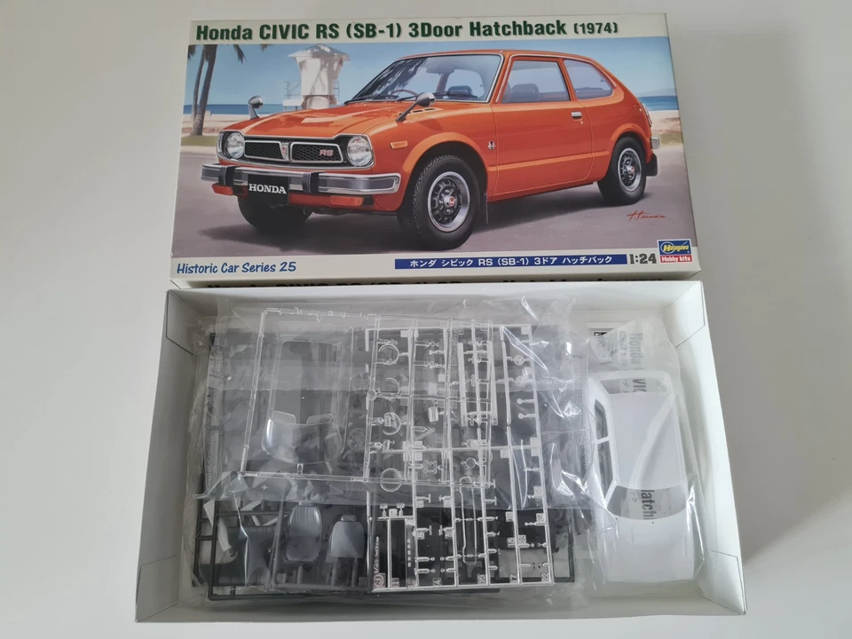 Hasegawa 1/24 Honda Civic RS/SB-1 3-Door Hatchback 1974 Model Kit - Immagine 2 di 2
