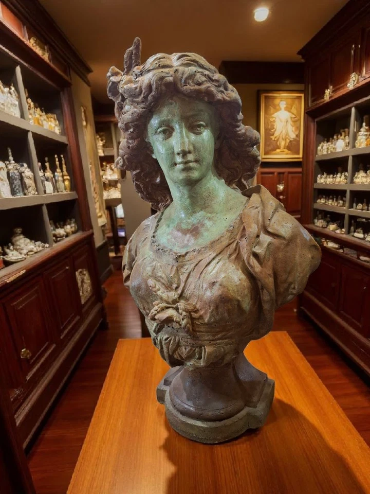 Busto de jardín patinado grande de colección estatua de una dama con acabado de bronce brocante Foto 3 de 4