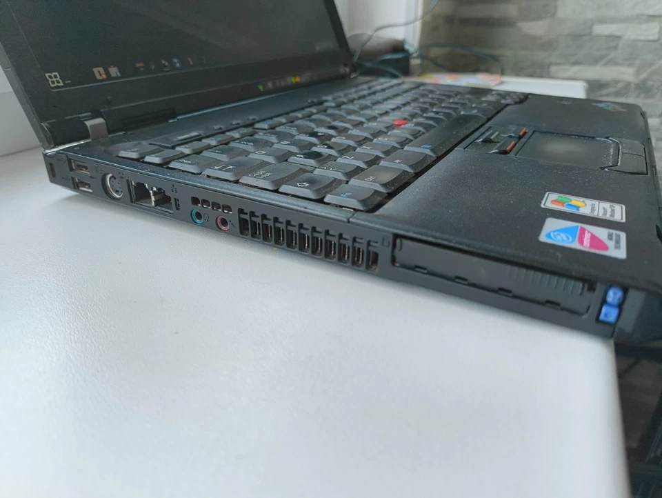 IBM Thinkpad T43 1871-F1G 13 Zoll Intel Pentium M 512MB - Bild 4 von 4