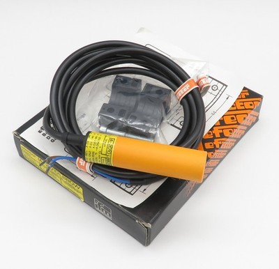 IFM Induktiver Sensor IA-2010-LBBOW Näherungsschalter NC Öffner 20-250V Sn: 10mm