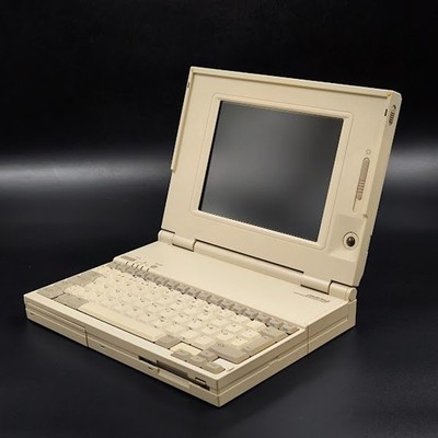 Compaq LTE Lite 4/25C Vintage Computer - Nicht Funktionstüchtig