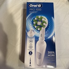 Oral B Pro 1000 Rechargeable Electric Toothbrush, White