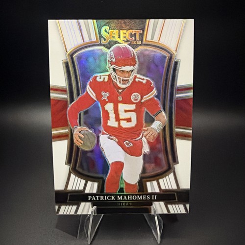 2025 Panini Select - Premier Level Patrick Mahomes II #107 White Prizm /35