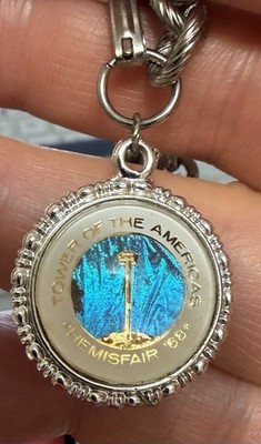 1968 San Antonio Hemisfair Worlds Fair Tower Of The Americas 7  Charm Bracelet