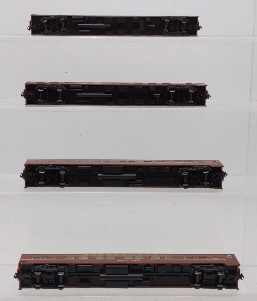 Kato 106-7111 N Scale Pennsylvania Broadway Limited Passenger Car Set (Set of 4) - Image 3 of 4