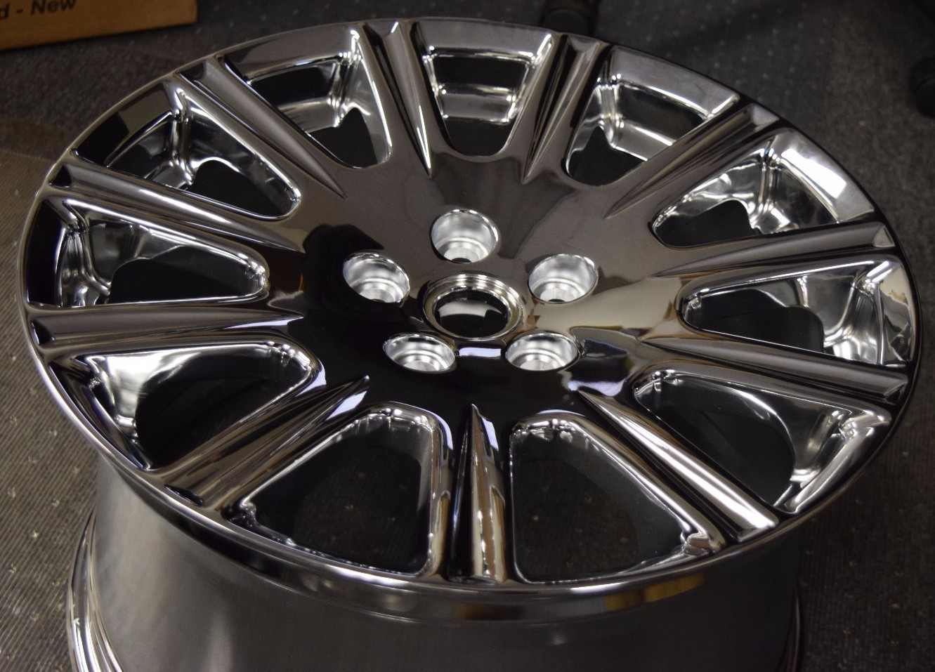 2005-2014 Maserati Quattroporte OEM Wheel Rim Chrome 18"  Rear DV141 T-01 98169