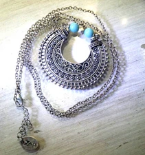 Vintage?  Zad Tribal Necklace Faux Turquoise Silver Tone Boho Hippy Southwestern
