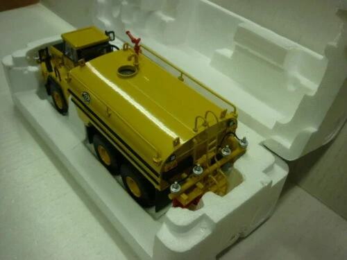 Modellini statici di macchine da cantiere camion cisterna Scala 1:50