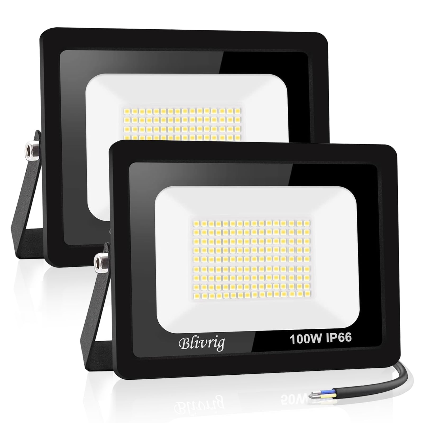 Projecteur LED extérieur 100W blanc chaud pour sécuriser une entrée sombre et glissante
