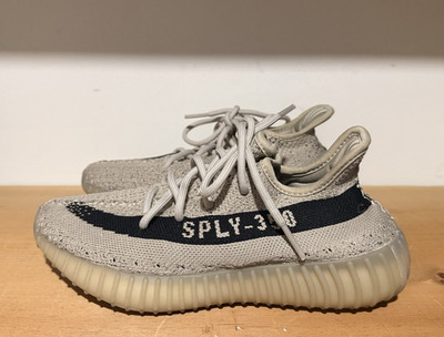 adidas Yeezy Boost 350 V2 Low Beluga Reflective Gray/Black Solar Red