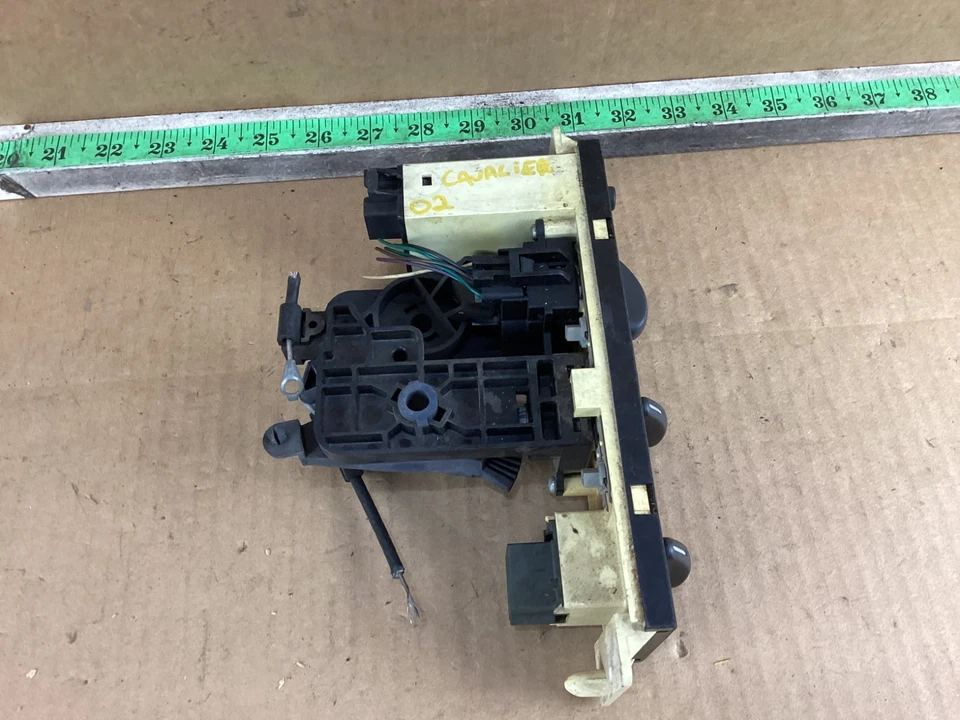 Chevrolet Cavalier 2003-2005 interruptor de control de temperatura de calefacción de aire acondicionado Foto 3 de 4